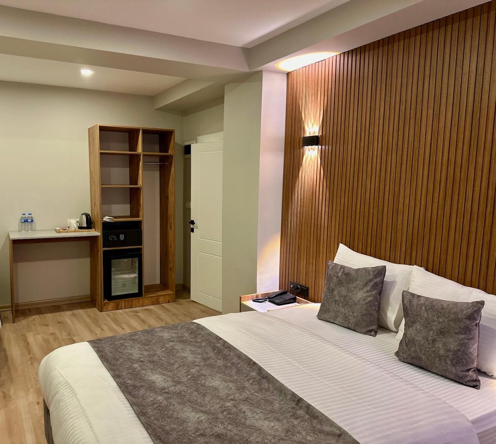 Skymoon Istanbul Airport Hotel Arnavutkoy Esterno foto